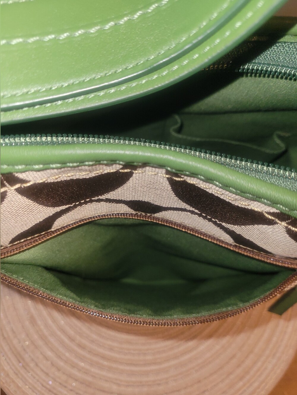 Coach Signature Classic C Bucket Bag / Rugby Stripe Duffle 2009 - Picture 7 of 10